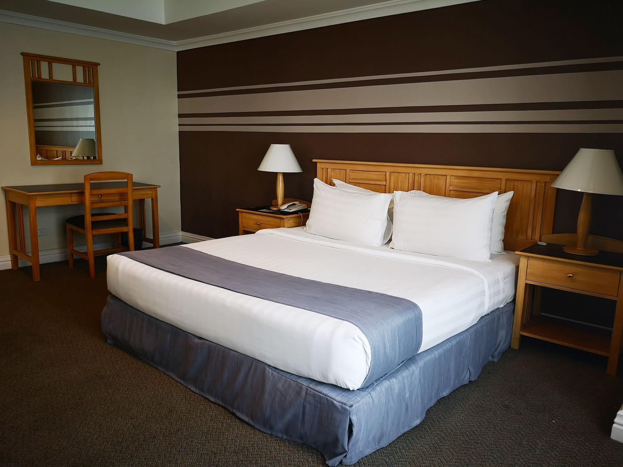 Infinity Tower Suites Makati City Extérieur photo