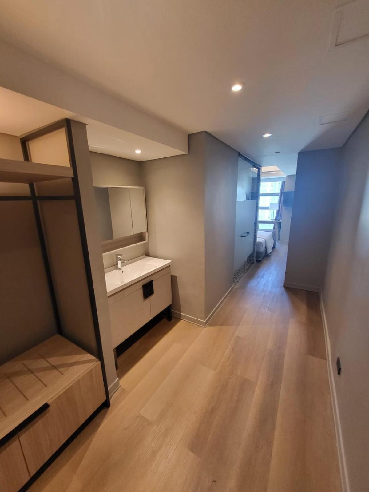 Infinity Tower Suites Makati City Extérieur photo