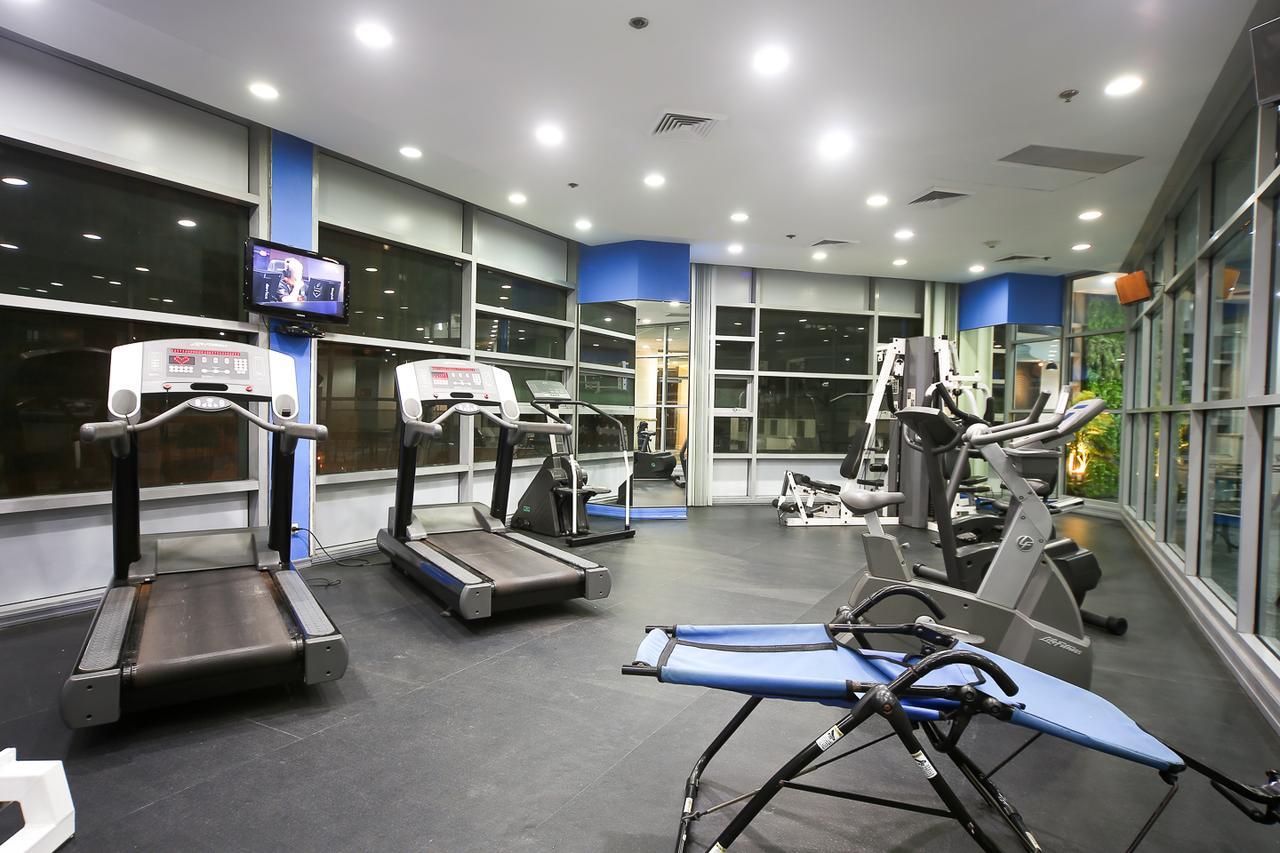 Infinity Tower Suites Makati City Extérieur photo