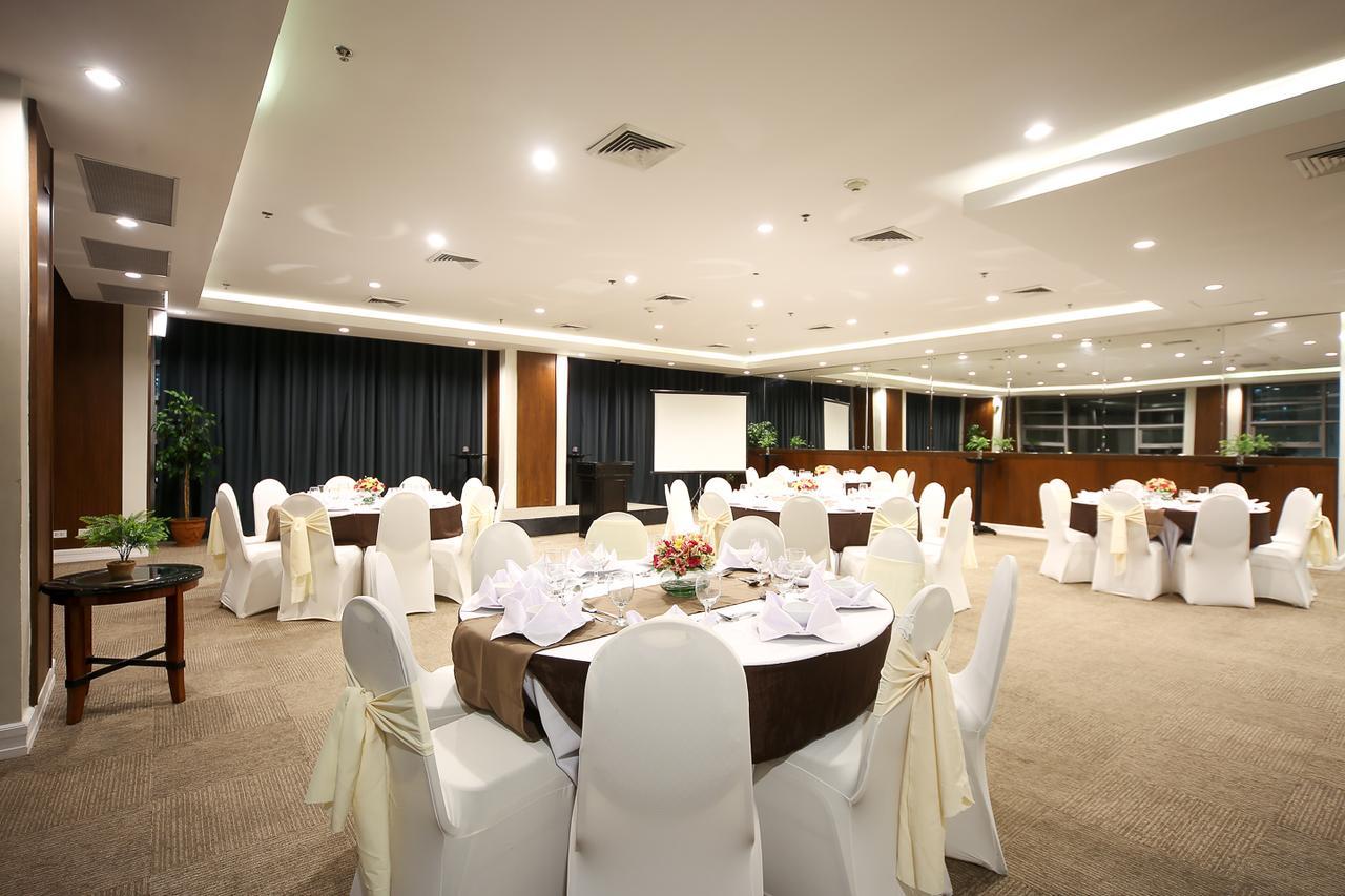 Infinity Tower Suites Makati City Extérieur photo