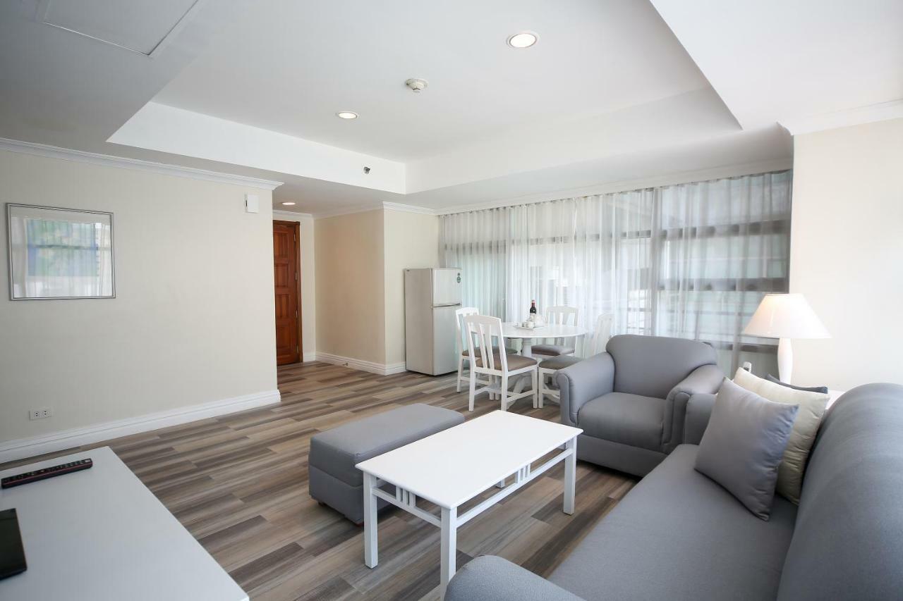 Infinity Tower Suites Makati City Extérieur photo