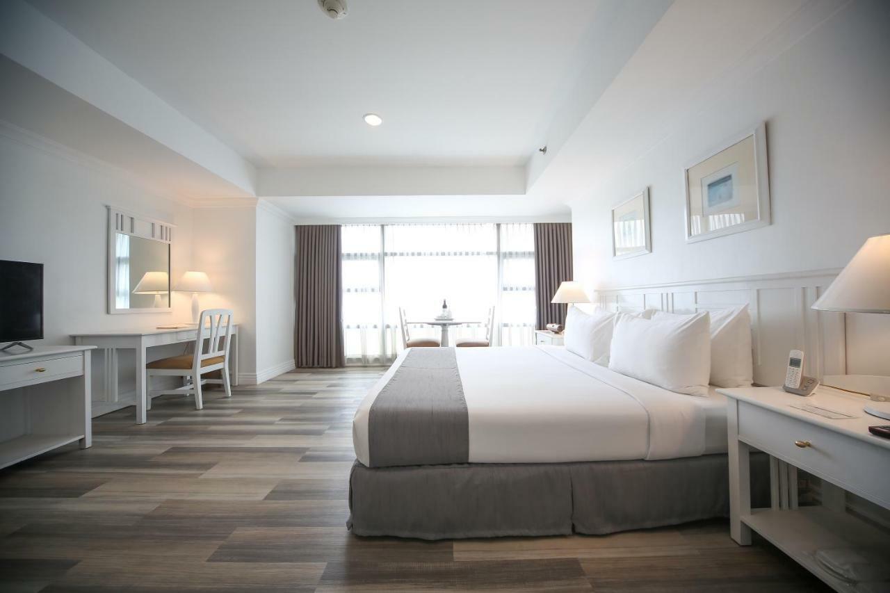 Infinity Tower Suites Makati City Extérieur photo